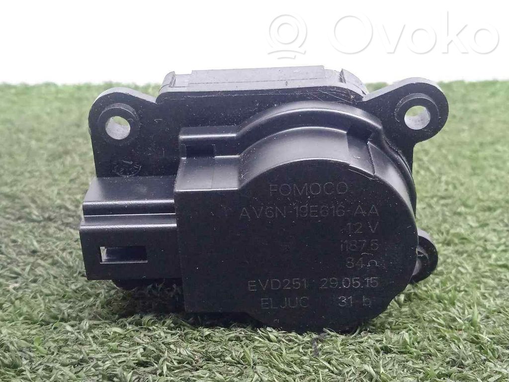 Commande de chauffage et clim   AV6N19E616AA