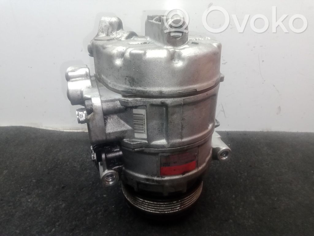 BMW 5 E39 Air conditioning (A/C) compressor (pump) 