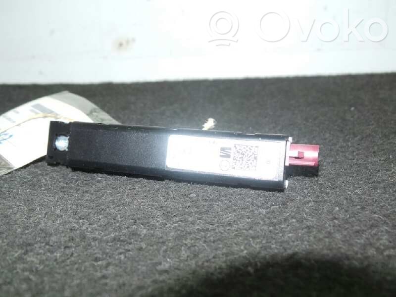 Antena de radio   5F4035225A,AMPLIFICADORANTENA