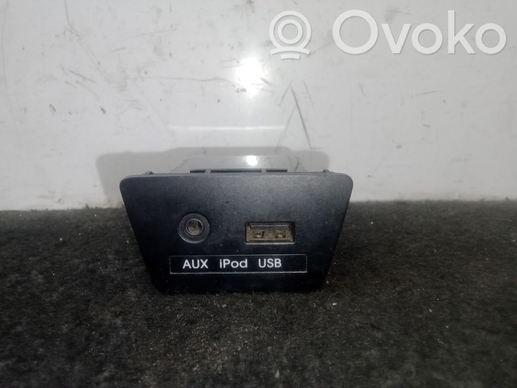 Autres unités de commande / modules   MOBIS,USBAUX