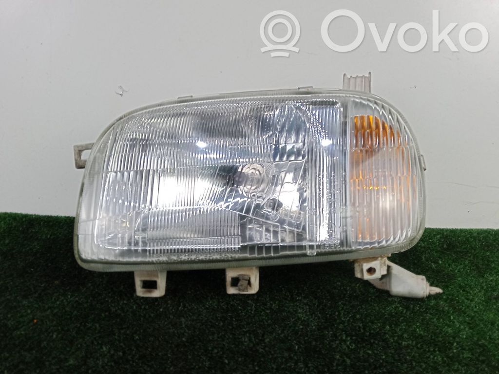 Nissan Micra Lampa przednia 