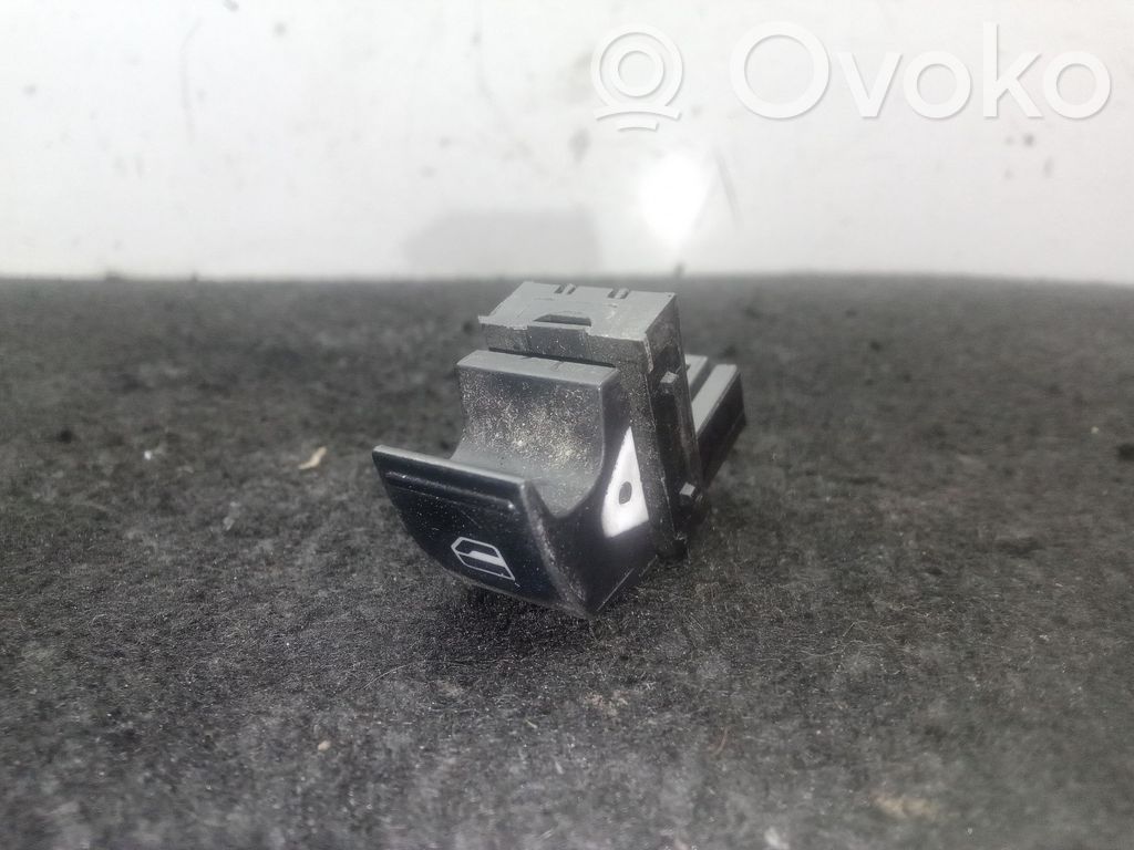 Interruptor del elevalunas eléctrico   7L6959855B