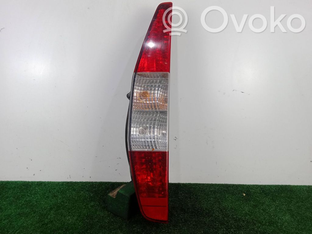 Lampa tylna   040610999000ST610,DOBLEPUERTAS,01066PINES