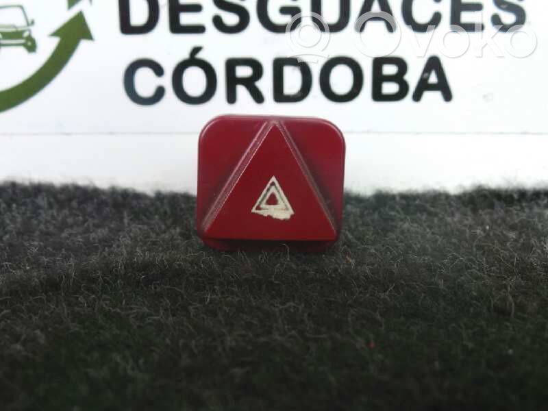 Hazard light switch   96464896KR