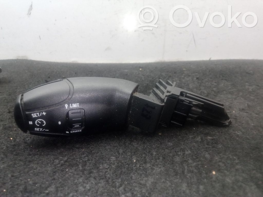 Peugeot 3008 I Interruptor de control multifunción 