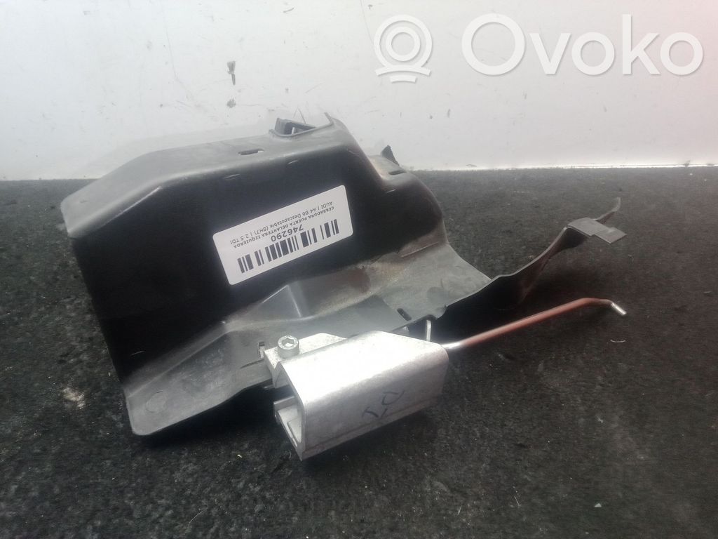 Etuoven lukko   8H0837349,9PINES