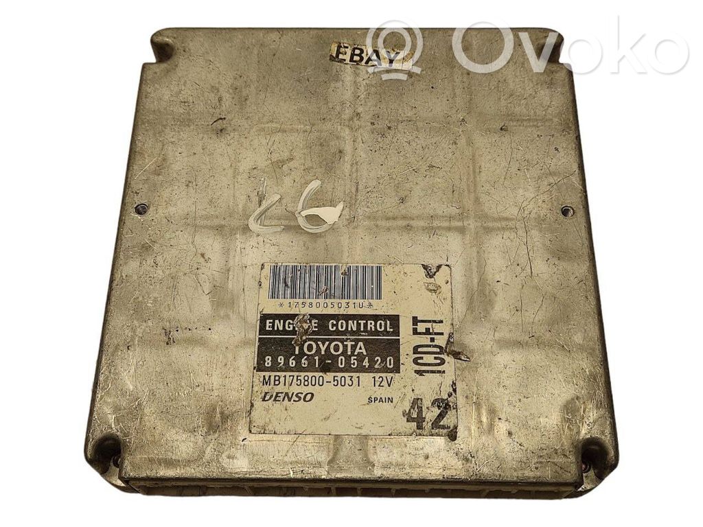 Unidad de control/módulo del motor   8966105420,MB1758005031