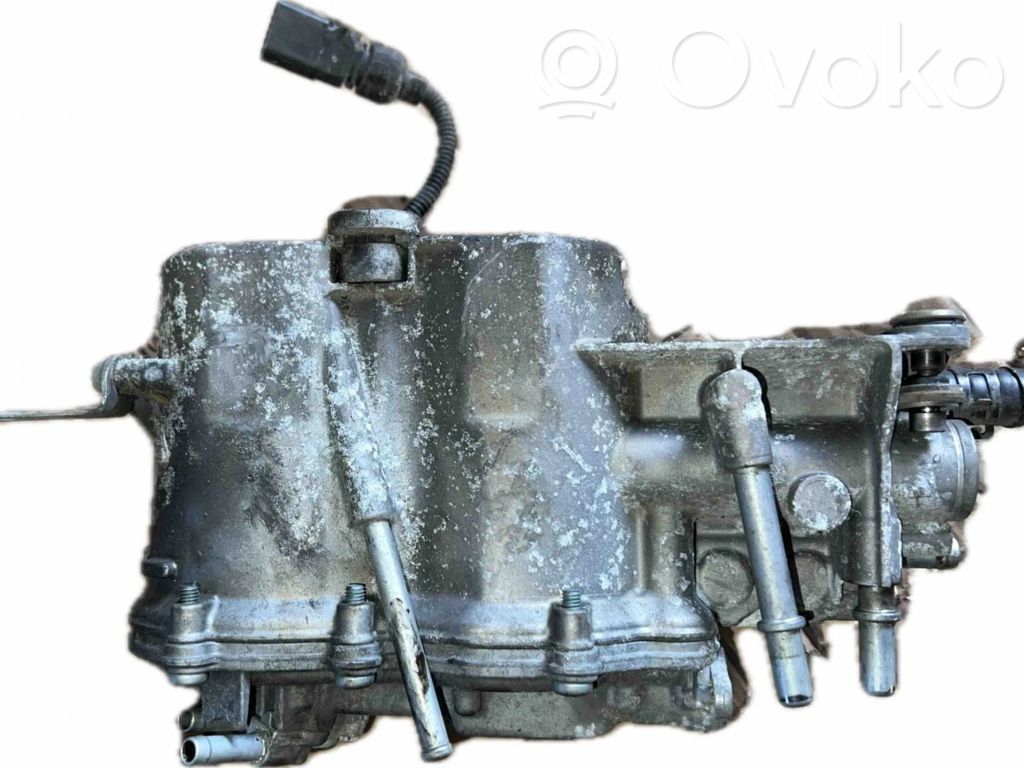 Volkswagen Touareg I Fuel filter bracket/mount holder 