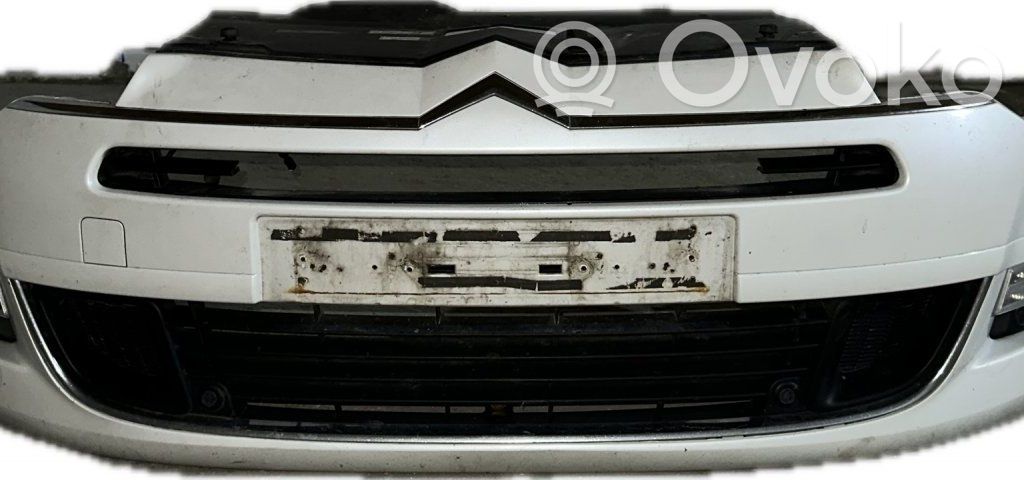 Front bumper