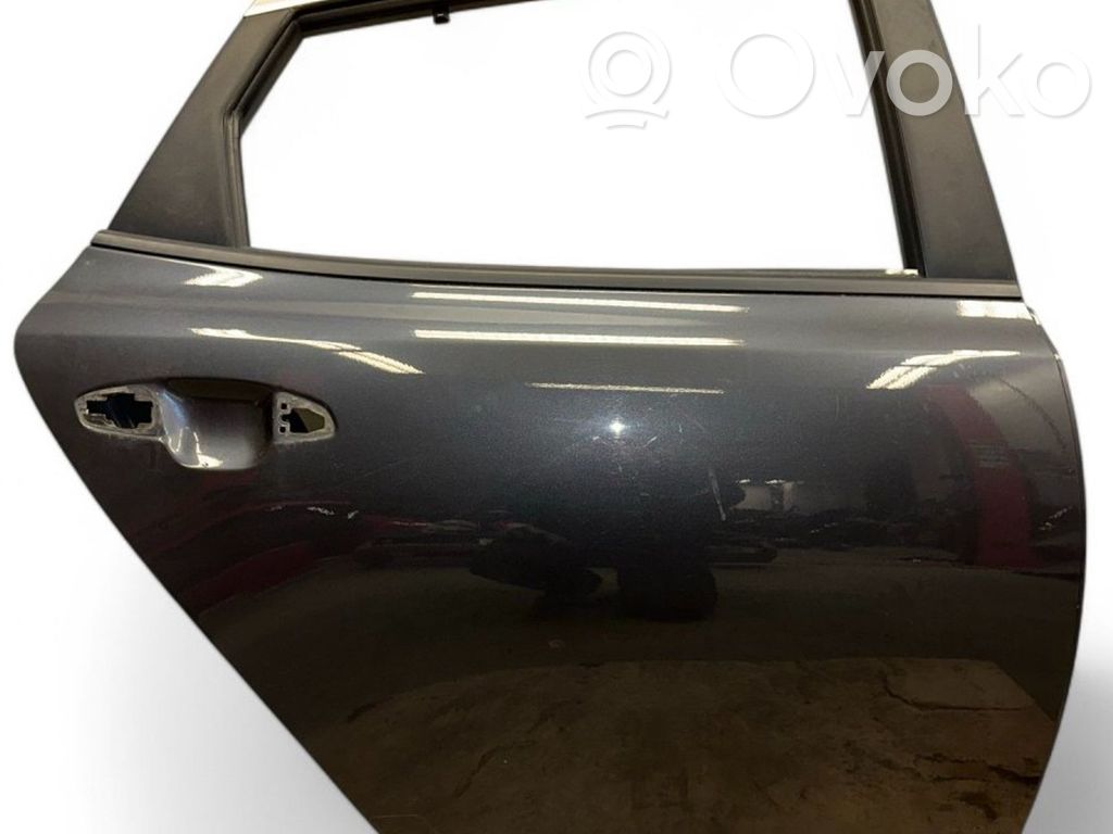 KIA Optima Puerta trasera 