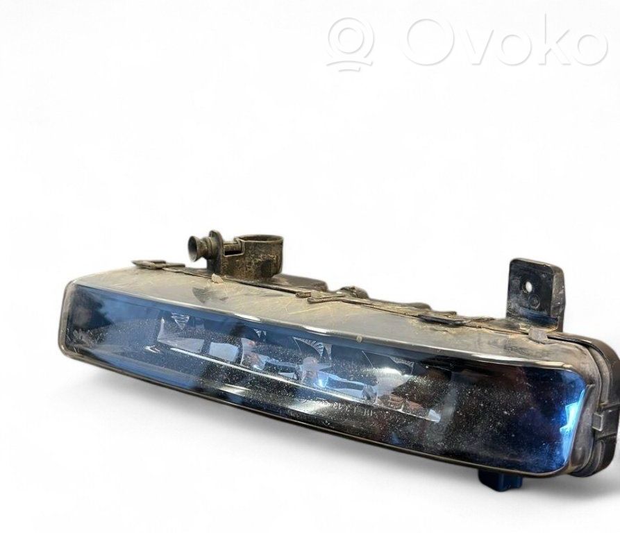 BMW 5 G30 G31 G38 Światło przeciwmgłowe przednie 