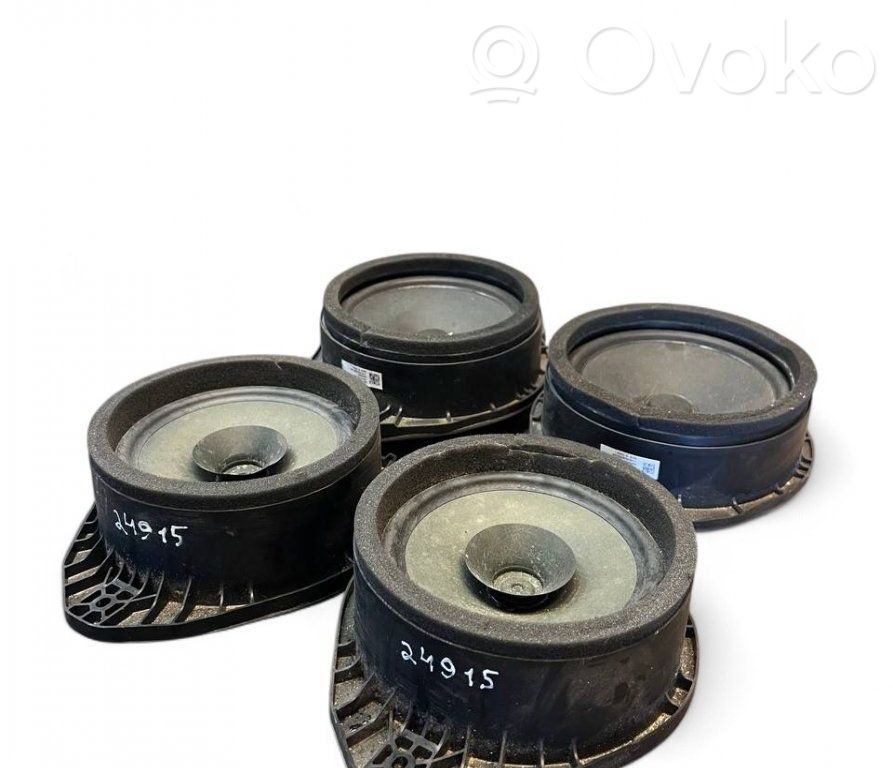 Opel Astra K Zestaw audio 