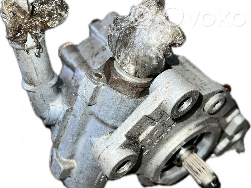 Audi A8 S8 D3 4E Power steering pump 
