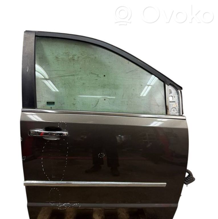 Chrysler Grand Voyager V Durvis 