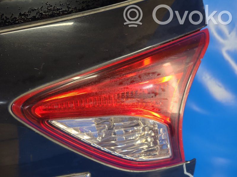 Mazda CX-5 Takatavaratilan sisävalo 
