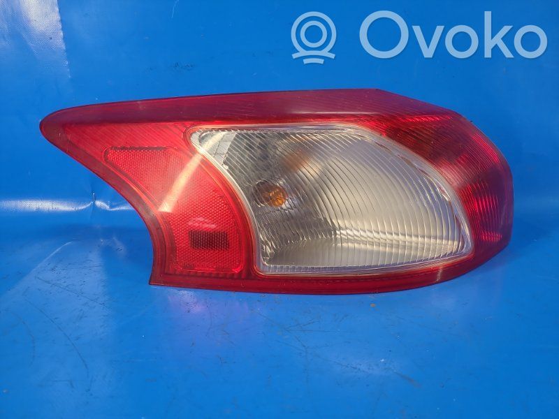 Wewnętrzna lampka bagażnika   8330A279,22087977