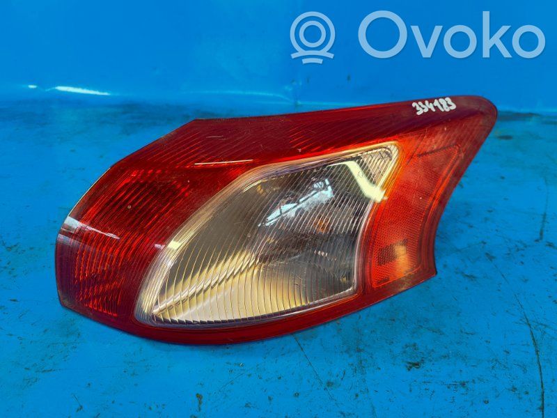 Mitsubishi Lancer VIII Takatavaratilan sisävalo 