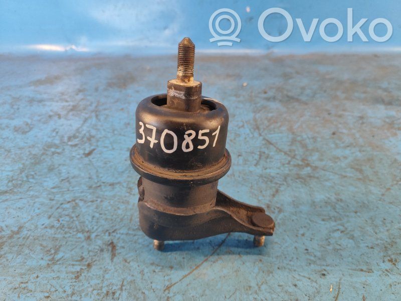 Toyota Camry Engine mount bracket 