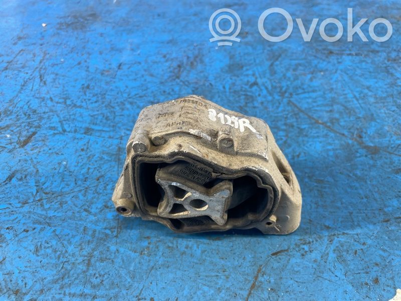 Engine mount bracket   31330138
