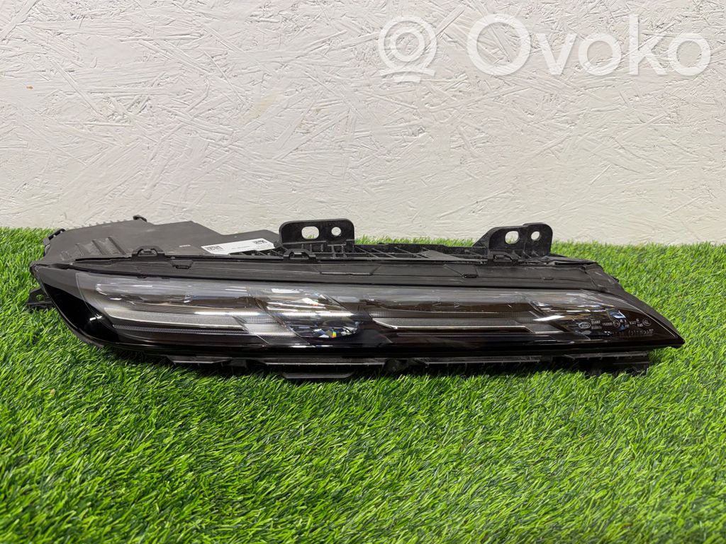 BMW 7 G70 Phare frontale 