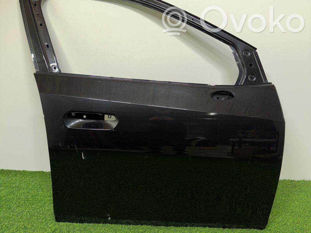 BMW 2 Active Tourer U06 Puerta delantera 