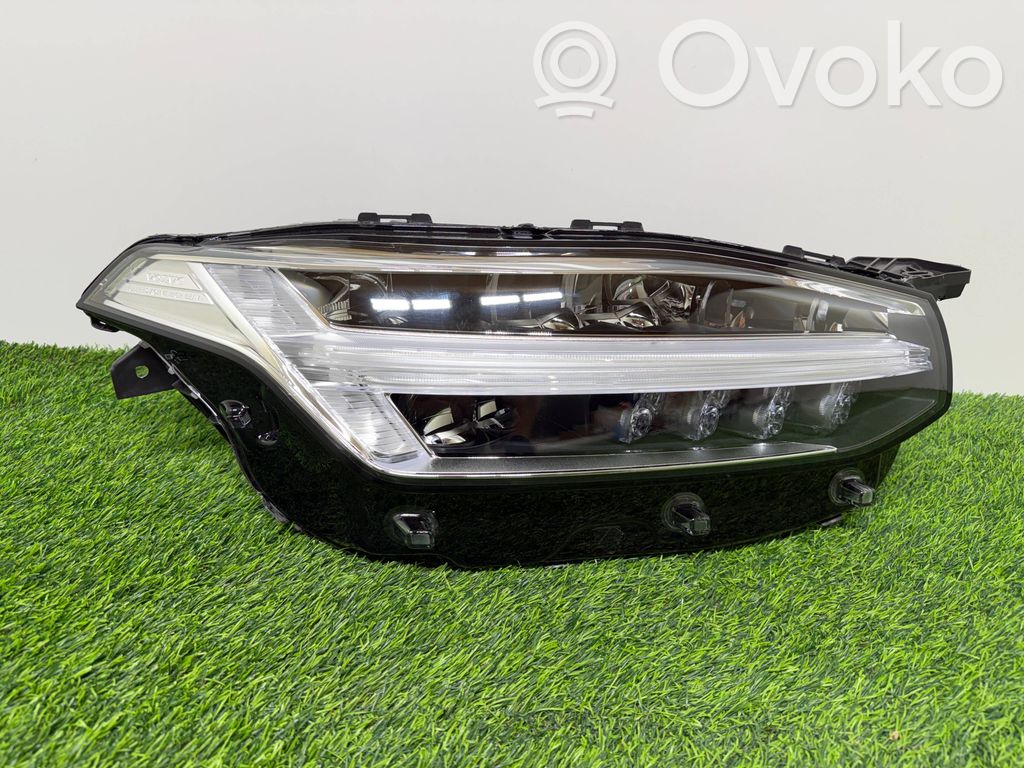 Volvo XC90 Scheinwerfer 