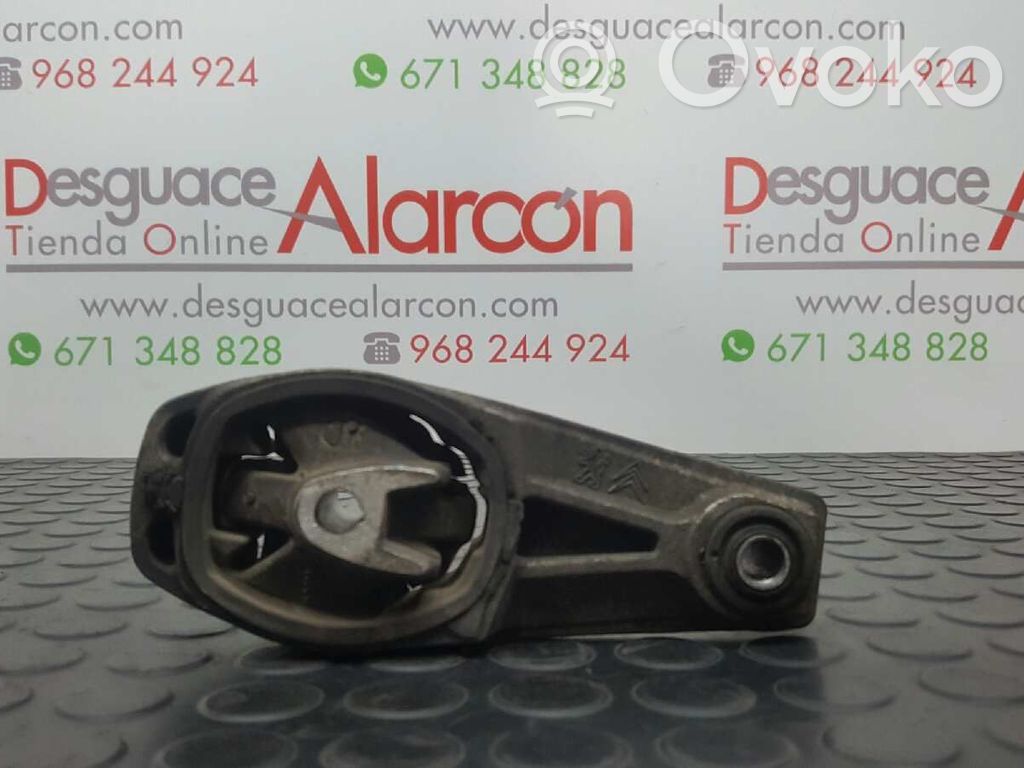Citroen C3 Engine mount bracket 