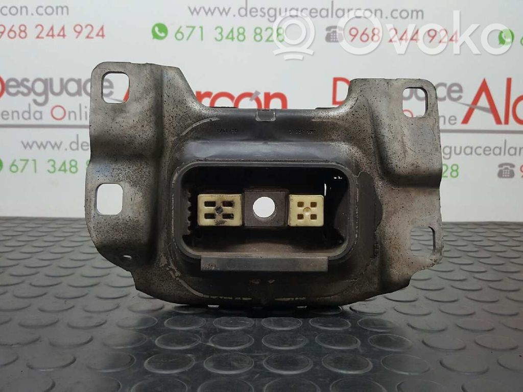 Engine mount bracket   1801351