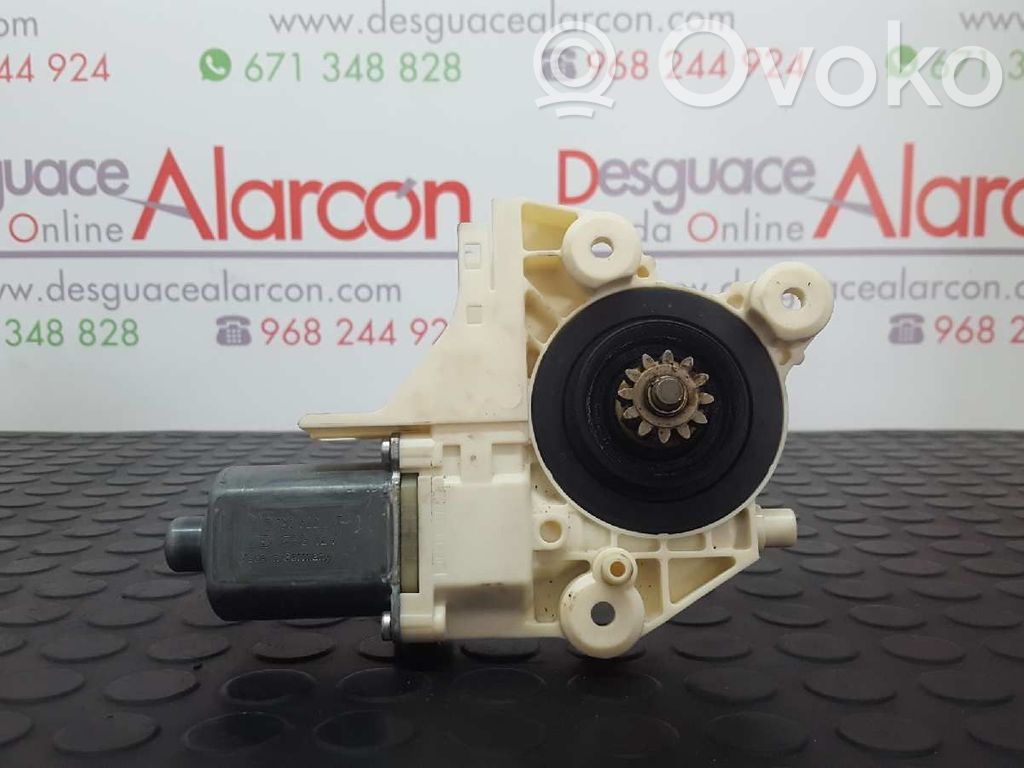 Ford Focus Front door window regulator motor 