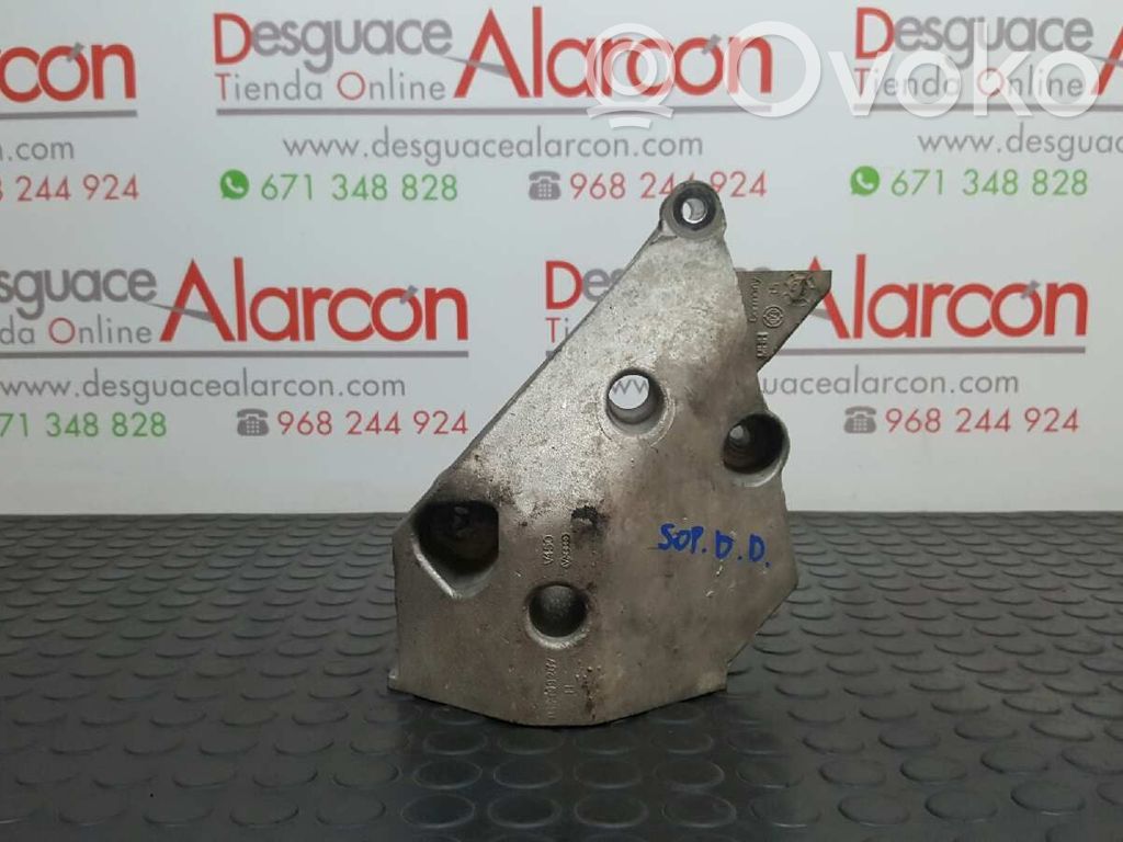 Seat Ibiza IV (6J,6P) Engine mount bracket 
