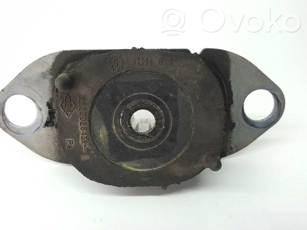 Renault Twingo II Engine mount bracket 