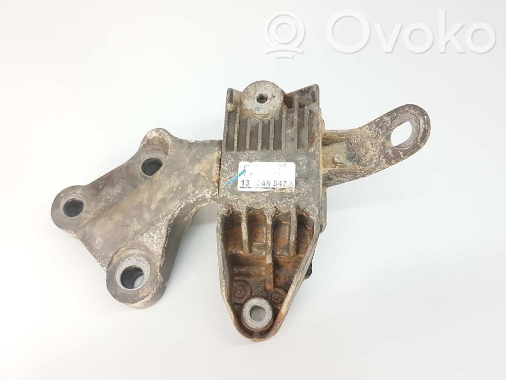 Chevrolet Cruze Engine mount bracket 