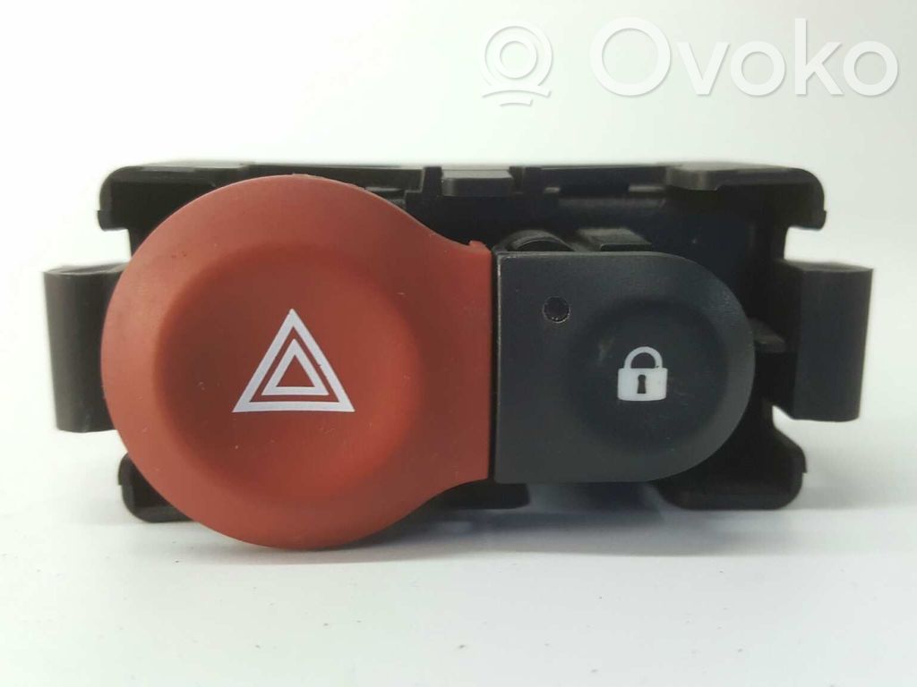 Hazard light switch   8200214898