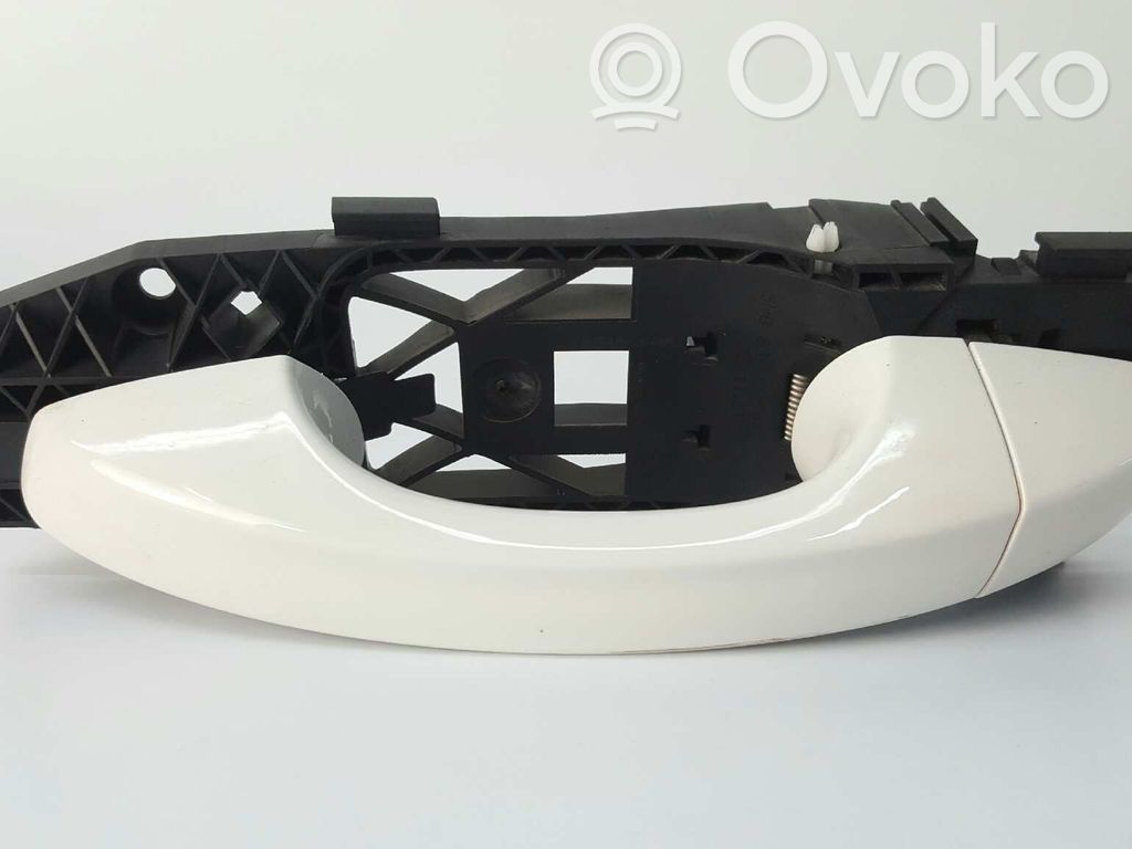 Manecilla externa puerta trasera   5N0837885,1K8839885