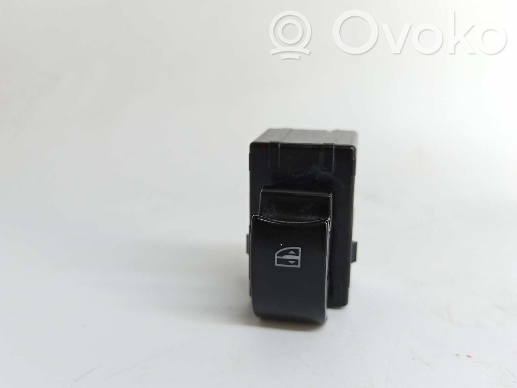 Interrupteur commade lève-vitre   25411JY00A