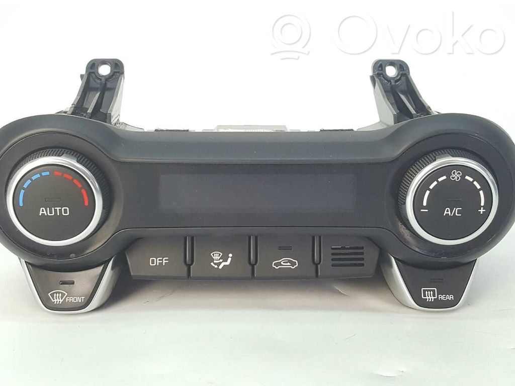KIA Stonic Climate control unit 