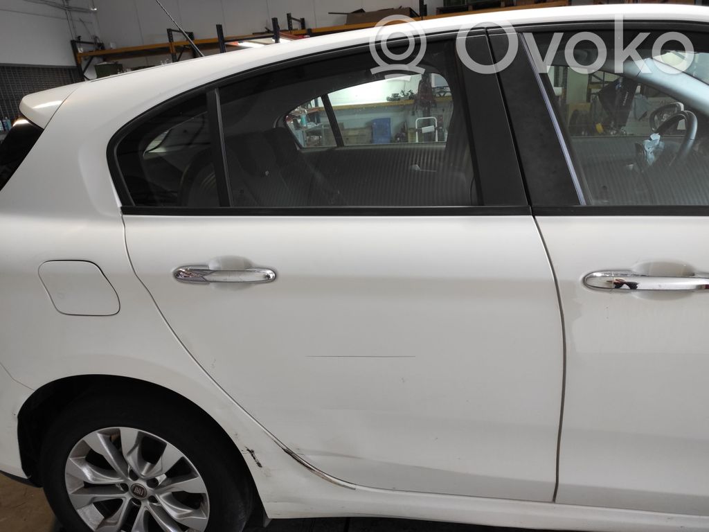 Fiat Tipo Puerta trasera 