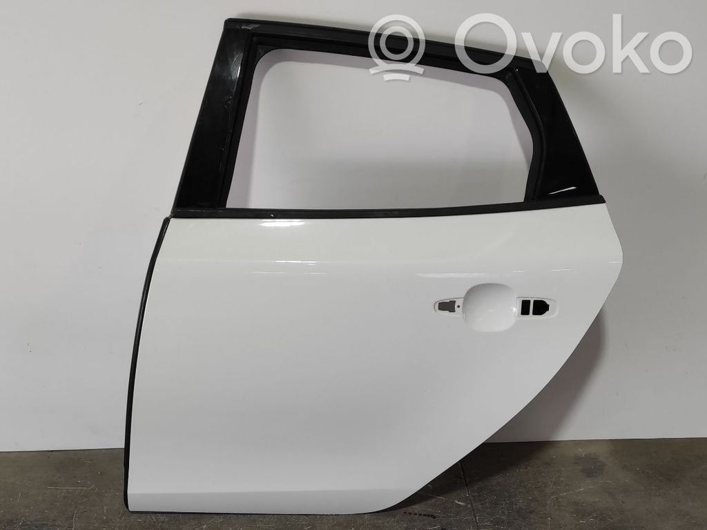 Volvo V40 Galinės durys 
