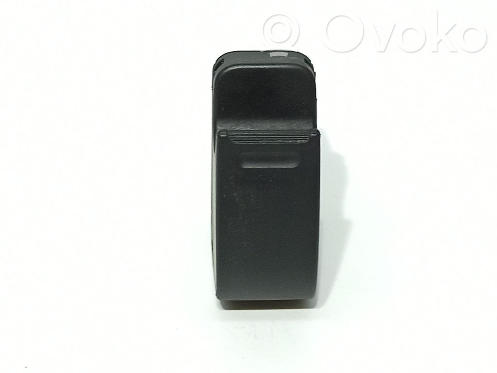 Toyota Aygo AB10 Electric window control switch 