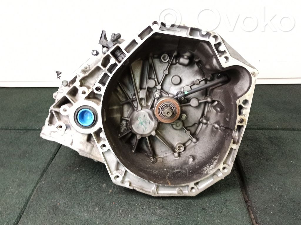 Nissan Qashqai Scatola del cambio manuale a 5 velocità