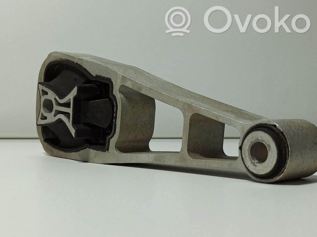 Land Rover Range Rover Sport L494 Engine mount bracket 