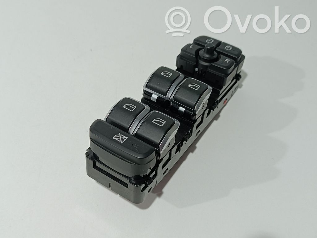 Lynk & co 01 Electric window control switch 