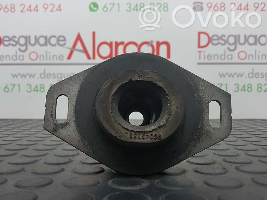 Peugeot Expert Engine mount bracket 