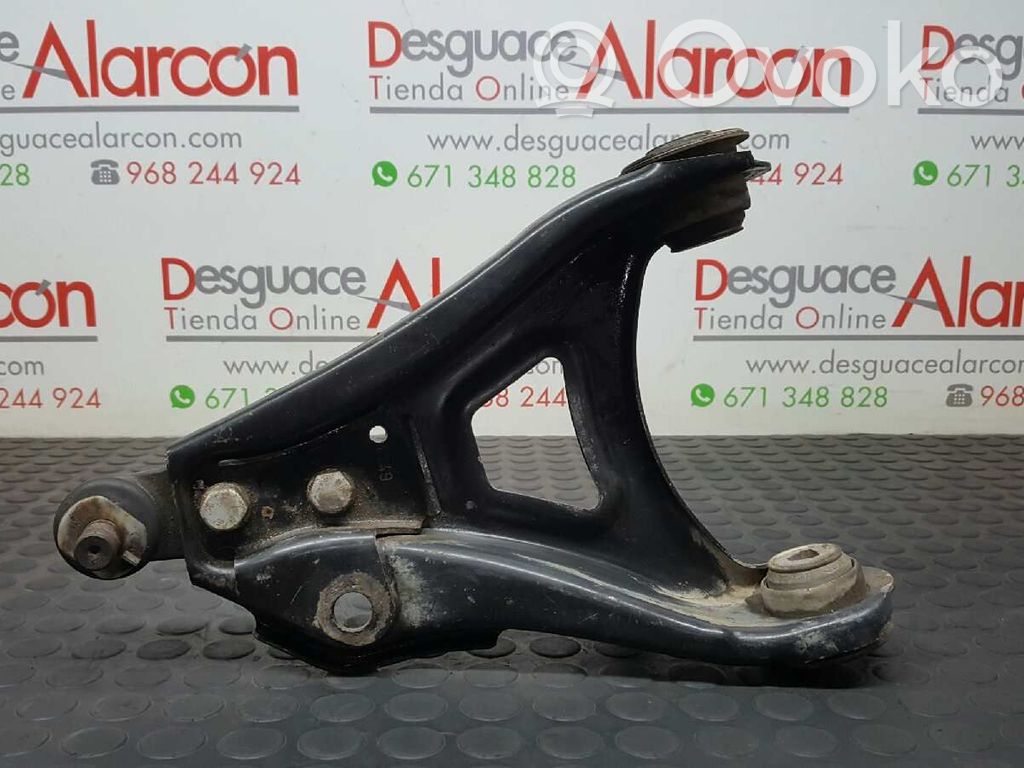 Renault Kangoo I Рычаг 