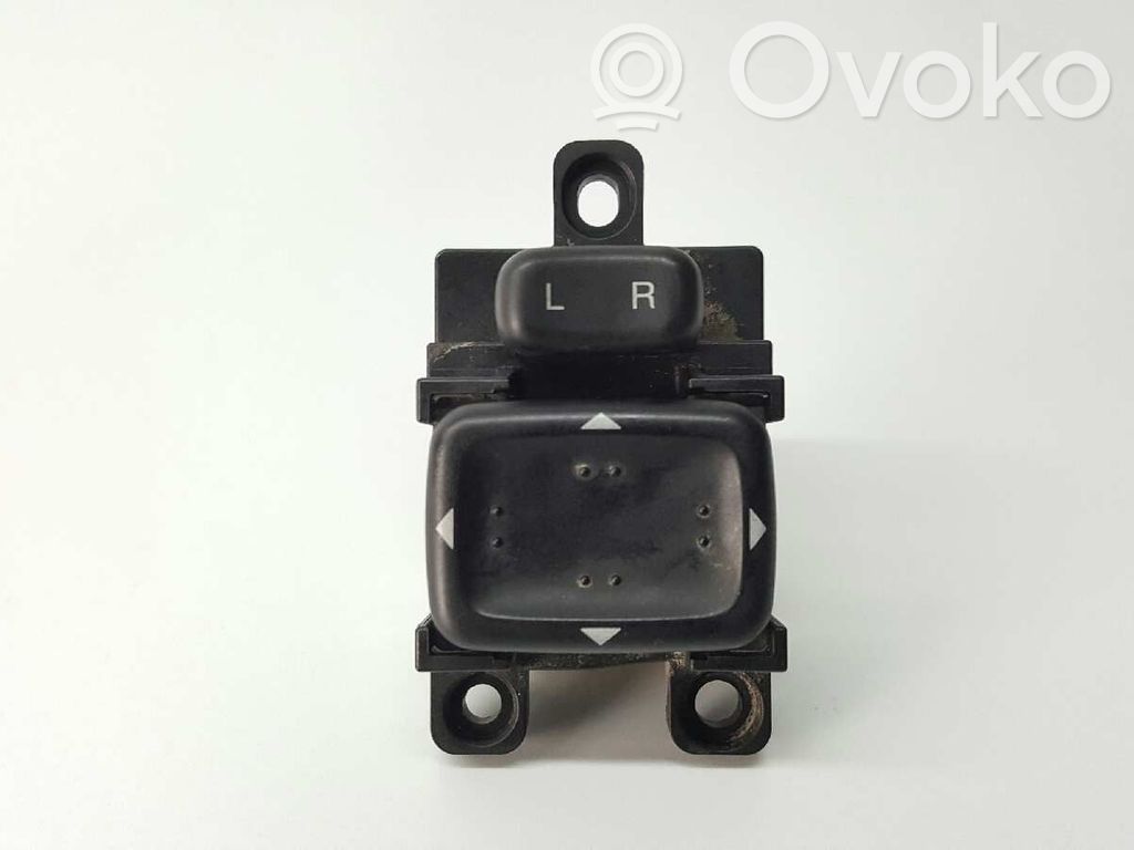 Wing mirror switch   183574,183608