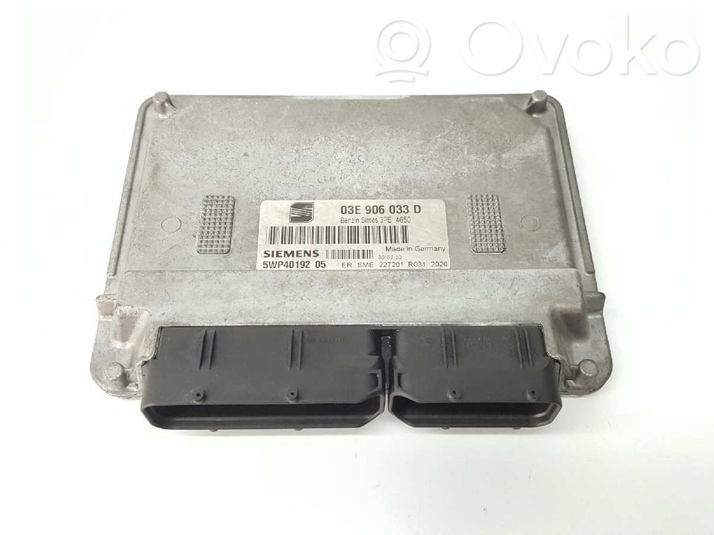 Engine control unit/module   03E906033D,5WP4019205
