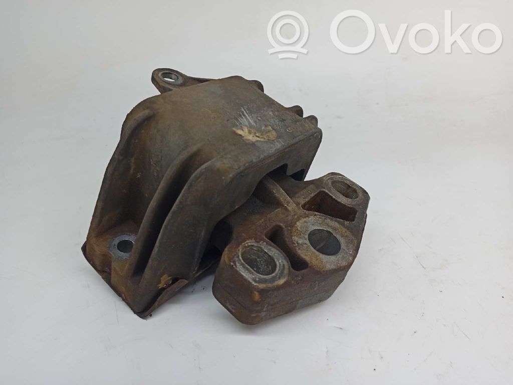 Seat Alhambra (Mk1) Engine mount bracket 