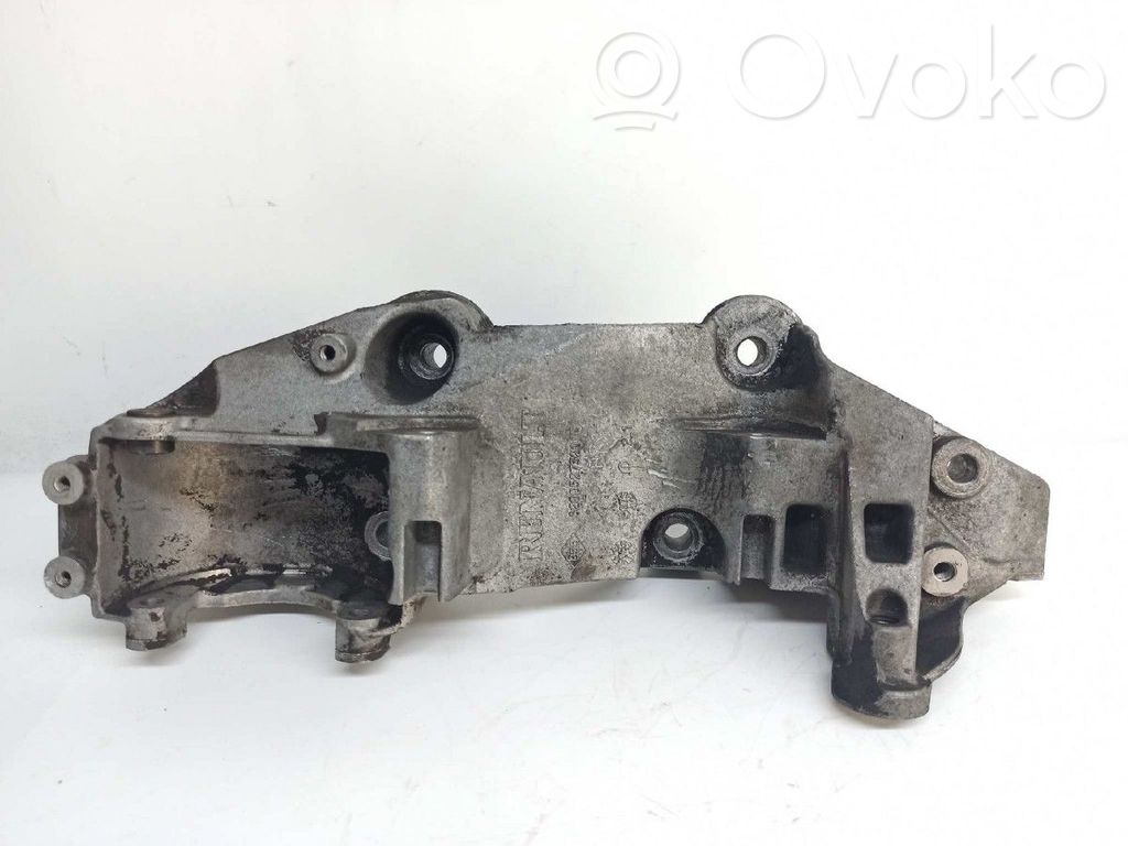 Engine mounting bracket   8200527320,117101436R