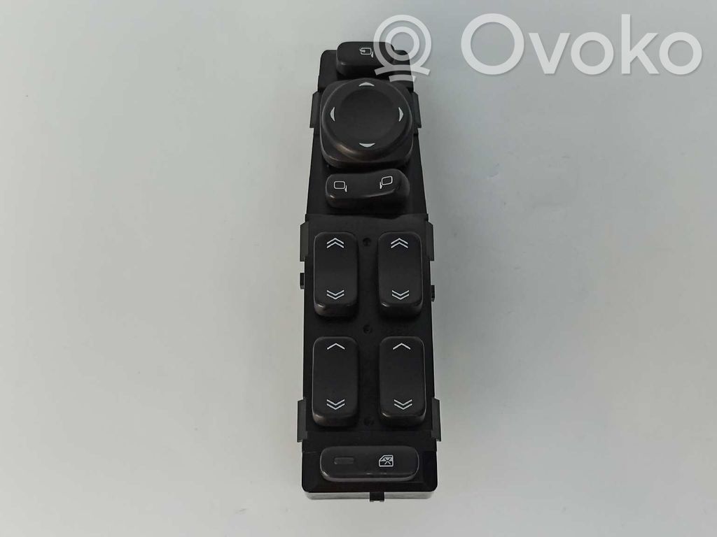 Cadillac CTS Electric window control switch 