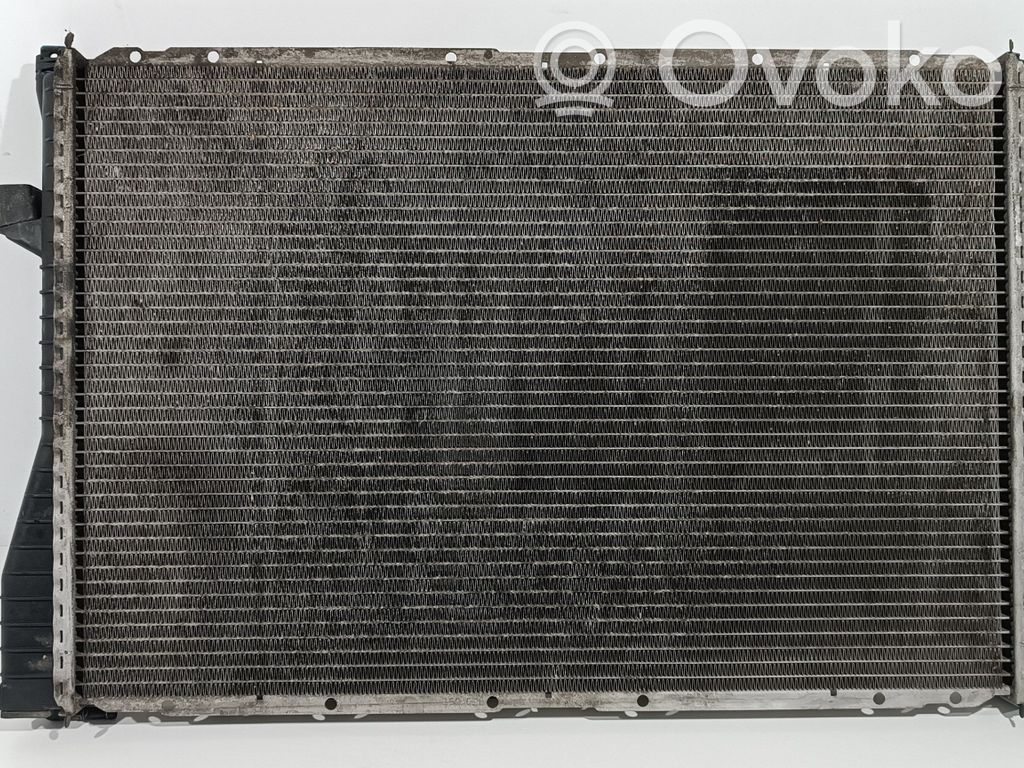 BMW 5 E39 Aušinimo skysčio radiatorius 